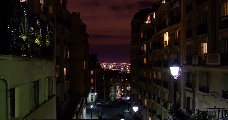 Stannah monte escalier prix : le vrai budget à prévoir