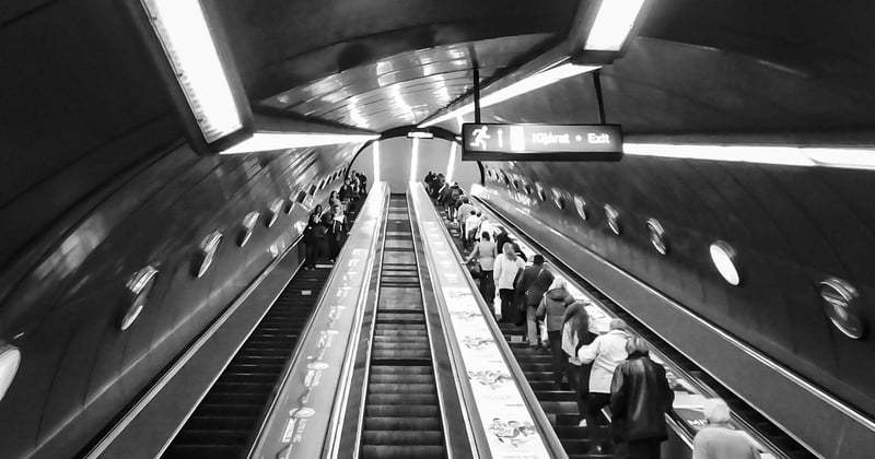 Prix d’un monte-escalier Stannah neuf : le guide complet pour bien choisir
